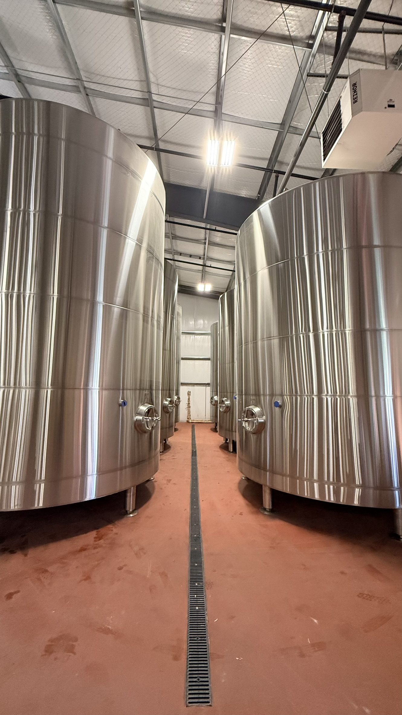 UL-142 Tanks, secondary containment
